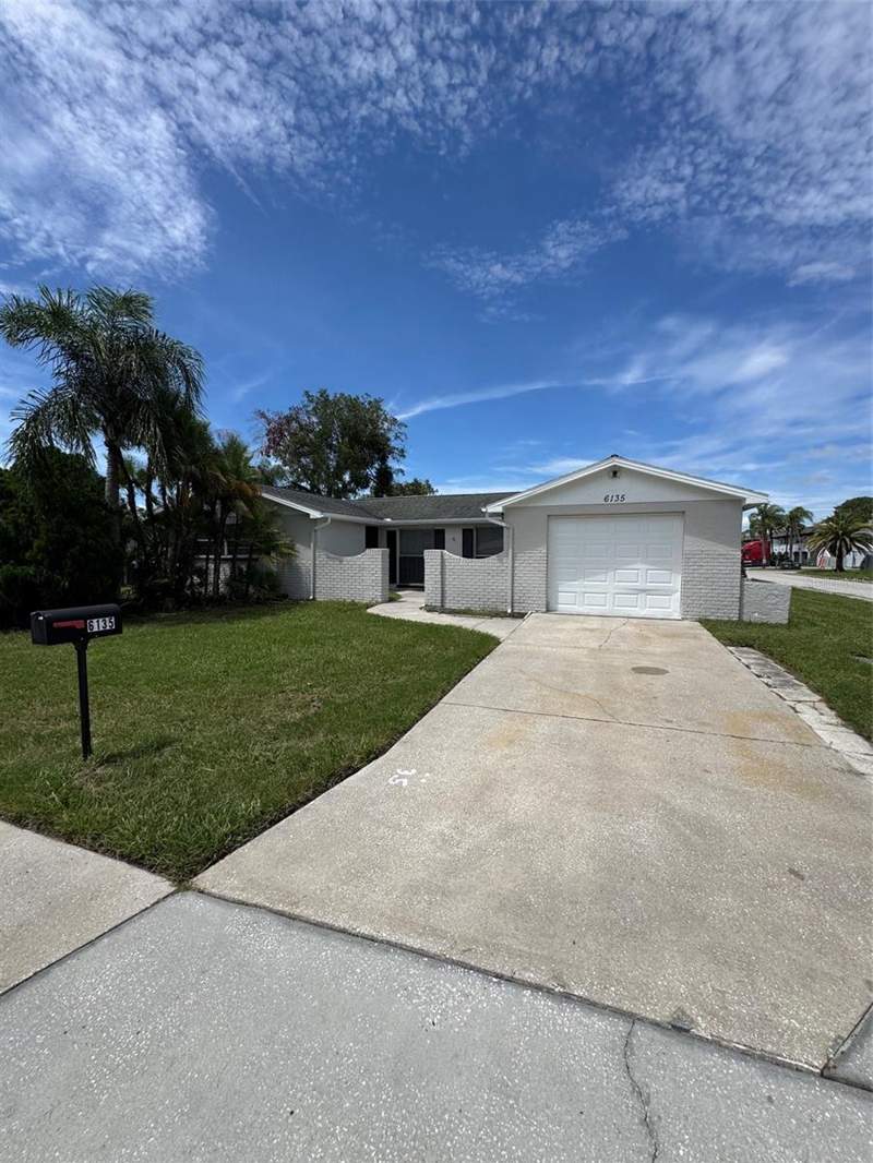 6135 SEABREEZE DRIVE home for sale in West Port