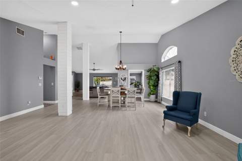 17721 Hampshire Oak Drive, Tampa FL - photo 15 of 35