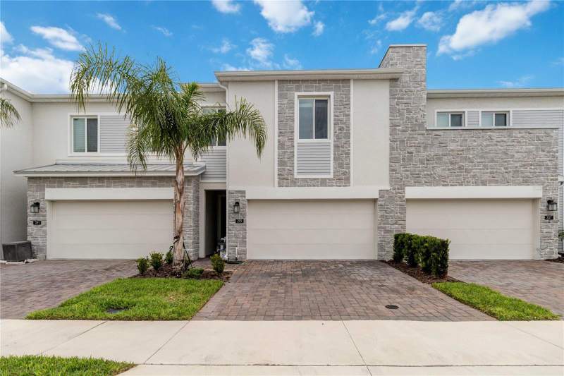 299 NINE IRON DRIVE home for sale in Fox North