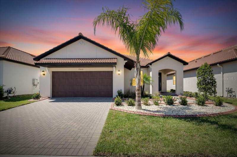 2 bedroom Single Family Residence at 17410 Holly Well Avenue, Forest Brooke Active Adult Ph, Wimauma — photo 2