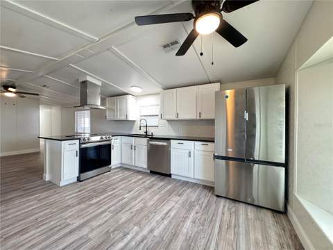 5035 Southshore Drive, Polk City FL - photo 10 of 34