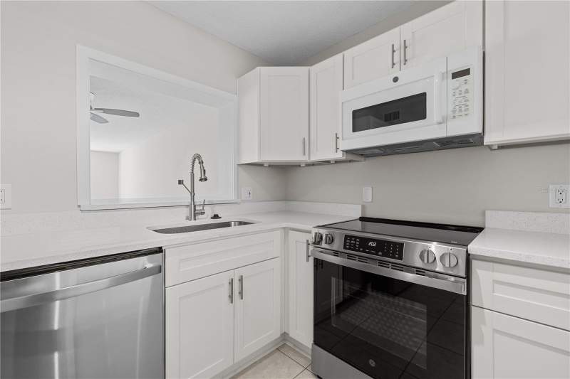 2 bedroom Condominium at 7425 Bay Island Drive #104, Bay Island Group 2, South Pasadena — photo 4