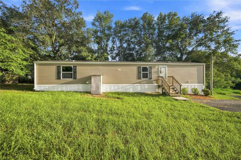 2 bedroom Manufactured Home at 11945 SE 99th Court, Smith Lake Village, Belleview — photo 3