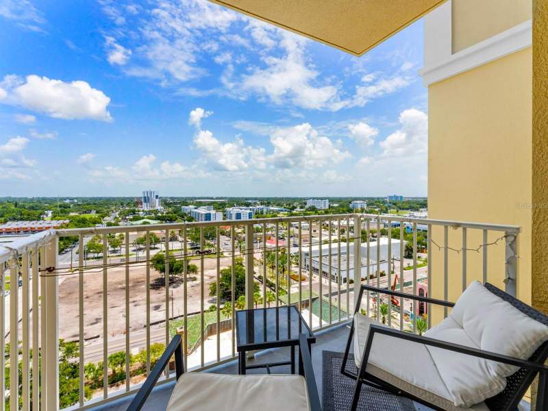 3 bedroom Condominium at 628 Cleveland Street #1211, Station Square Condo, Clearwater — photo 3