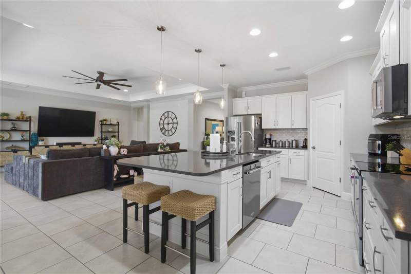 4 bedroom Single Family Residence at 16931 Rosedown Glen, Rivers Reach Ph Ib & Ic, Parrish — photo 5