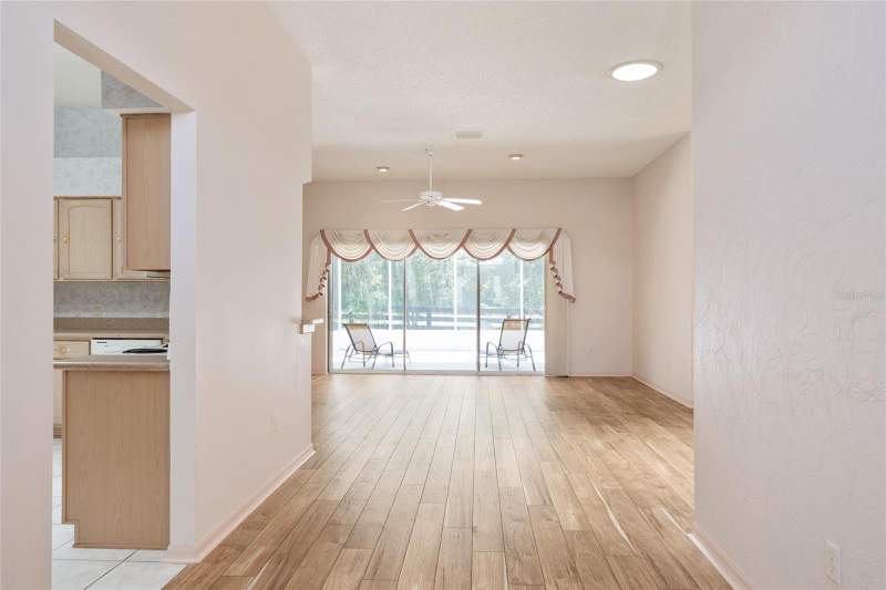 3 bedroom Single Family Residence at 170 Palermo Place, Villages Lady Lake Unit 24, Lady Lake — photo 5