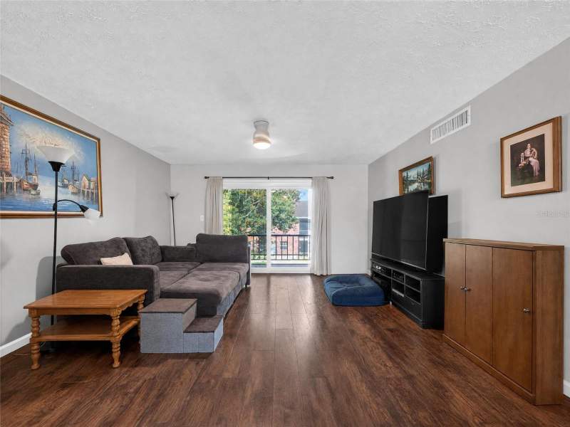 2 bedroom Condominium at 4386 Lake Underhill Road #D, Plantation Apts Orlando, Orlando — photo 5