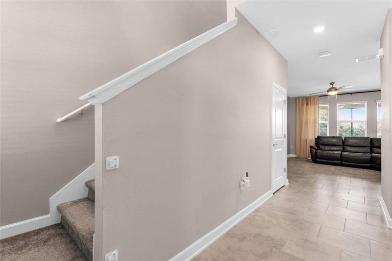 4 bedroom Single Family Residence at 8833 Beth Page Ln, Stoneybrook South North Prcl Ph 1, Davenport — photo 2