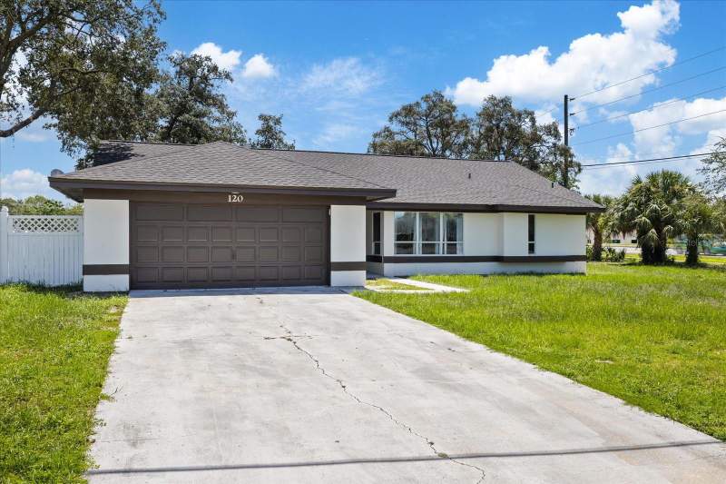 3 bedroom Single Family Residence at 120 Fountain Court, Spring Hill, Spring Hill — photo 3