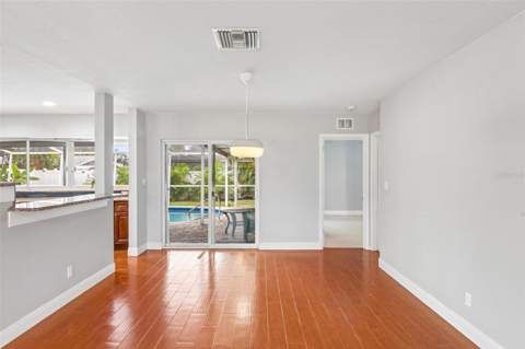 4301 50th Terrace, St Petersburg FL - photo 10 of 38