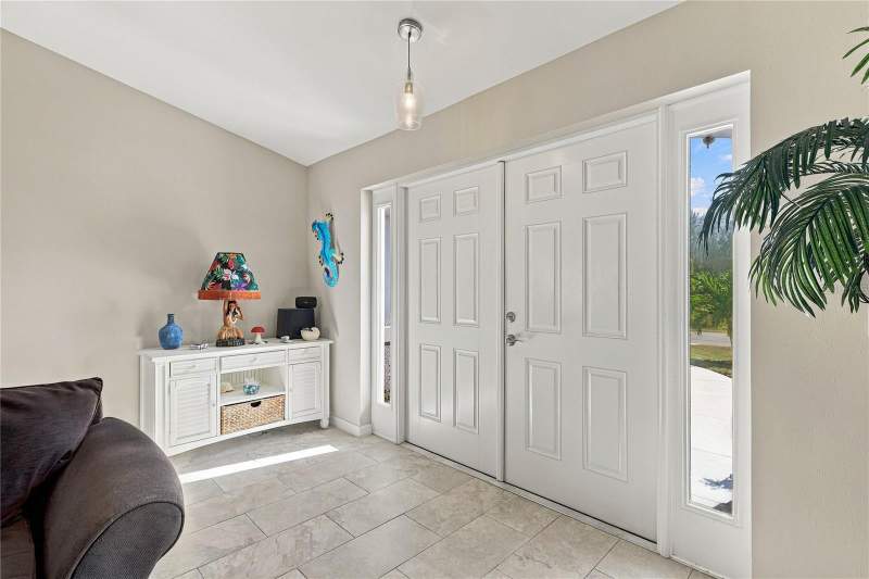 3 bedroom Single Family Residence at 10554 Live Oak Road, Port Charlotte Sec 082, Port Charlotte — photo 3