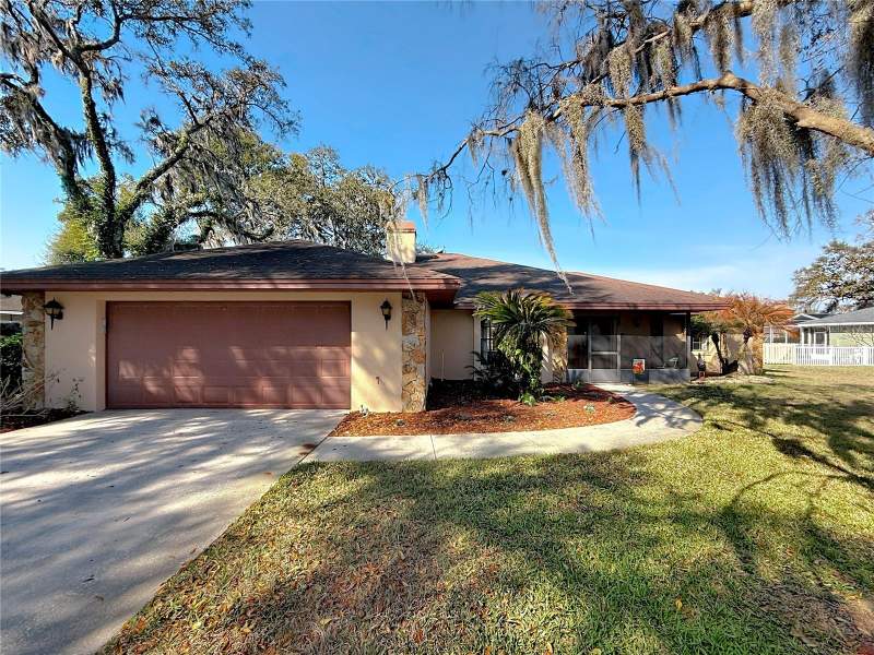 452 SUMMIT CHASE DRIVE home for sale in Miller Woods