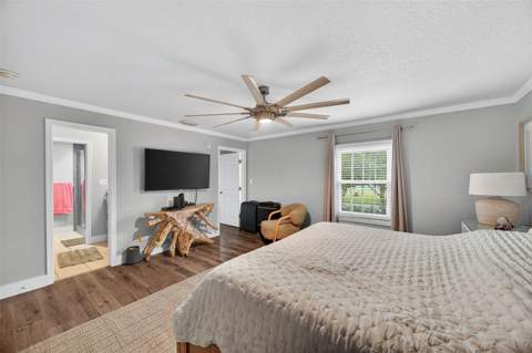 4924 Beach Drive #F, St Petersburg FL - photo 7 of 45