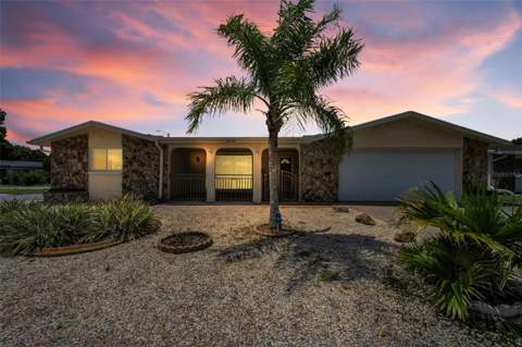 5834 Embay Avenue, New Port Richey FL - photo 9 of 55