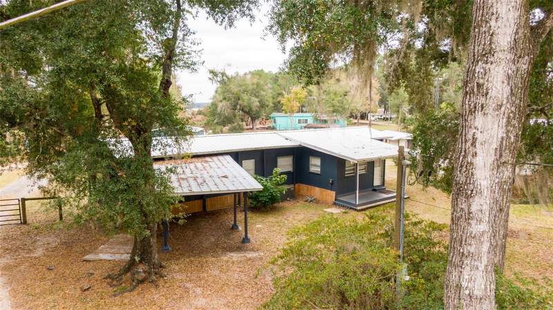 2 bedroom Mobile Home at 21162 NE 146th Place, Petes Point, Salt Springs — photo 4