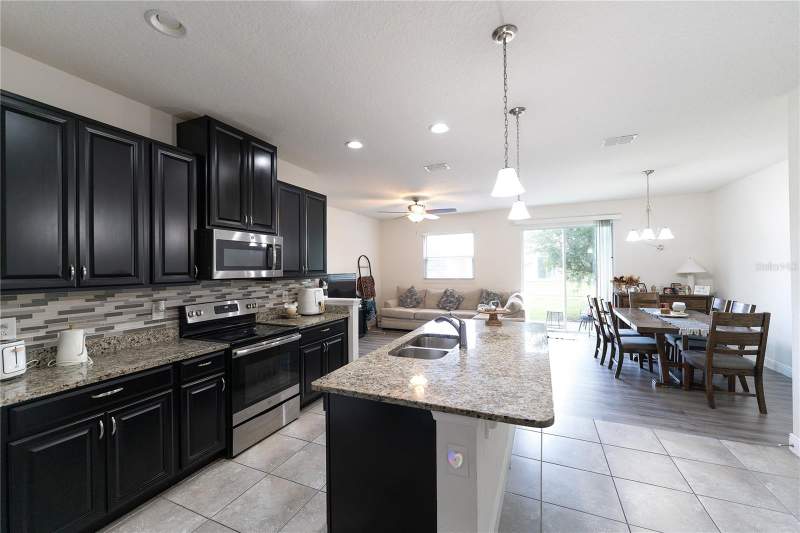 3 bedroom Single Family Residence at 2749 Pleasant Cypress Circle, Cypress Ridge, Kissimmee — photo 5