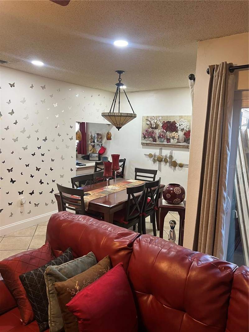 2 bedroom Townhouse at 437 HUNTER CIRCLE, COOPERSMITH VILLAGE AT POINCIANA, KISSIMMEE — photo 4
