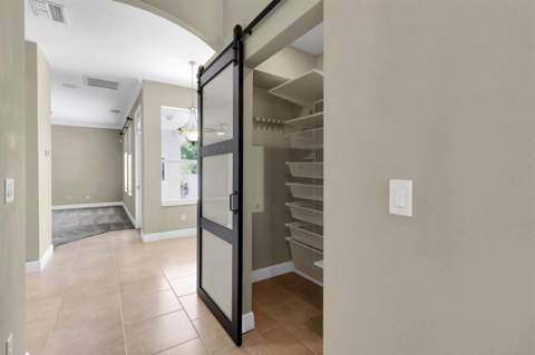 10121 Porch Street, New Port Richey FL - photo 14 of 59