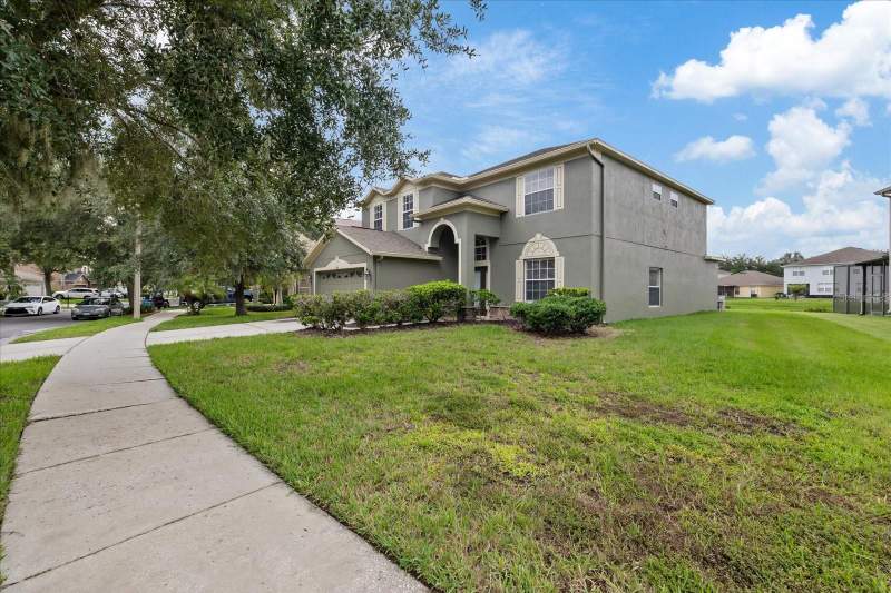 6 bedroom Single Family Residence at 10616 Liberty Bell Drive, Heritage Isles, Tampa — photo 2