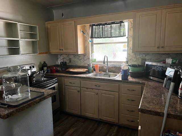 3 bedroom Single Family Residence at 1507 CARLOS AVENUE, HIGHLAND TERRACE MANOR, CLEARWATER — photo 4