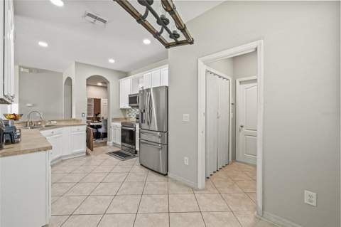 8521 Southern Charm Circle, Brooksville FL - photo 15 of 44