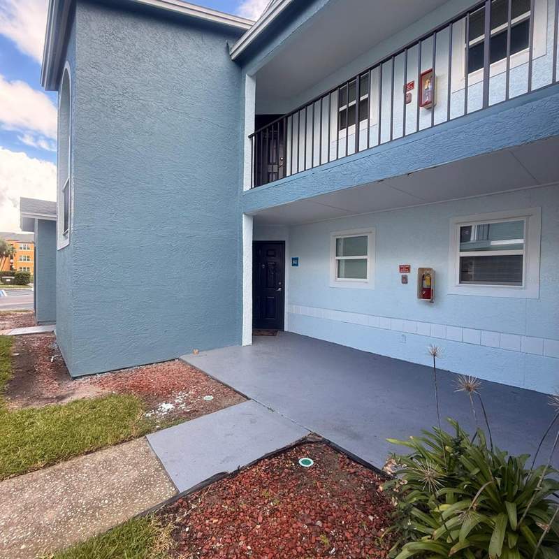 2 bedroom Condominium at 5785 Gatlin Avenue #718, Venetian Place, Orlando — photo 2