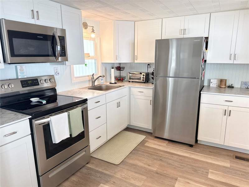 2 bedroom Mobile Home at 7214 Mount Fairfield Road #527, Mobel Americana Mobile Home Park Unrec, St Petersburg — photo 4