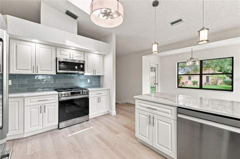 9429 Cobbler Court, Weeki Wachee FL - photo 18 of 45