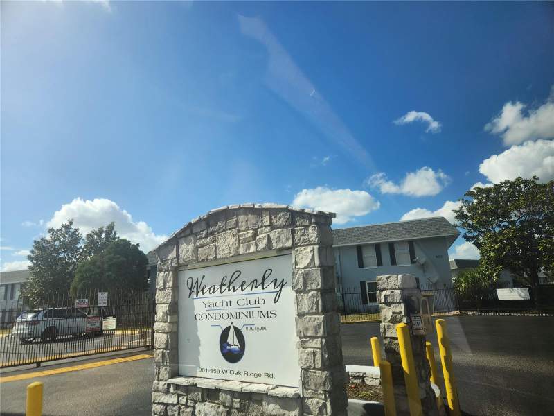 905 W OAK RIDGE ROAD #C home for sale in Weatherly Yacht Club Condo At Lake Condos for Sale: 6 Listings