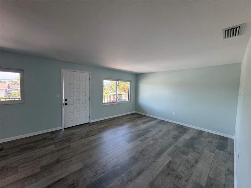 2 bedroom Condominium at 1258 Barbara Drive #202, Venetian Arms Sec 1, Venice — photo 2