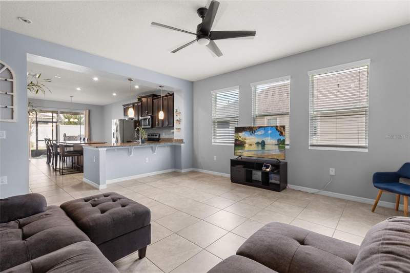 3 bedroom Single Family Residence at 2401 Avian Loop, Tapestry Ph 5, Kissimmee — photo 5