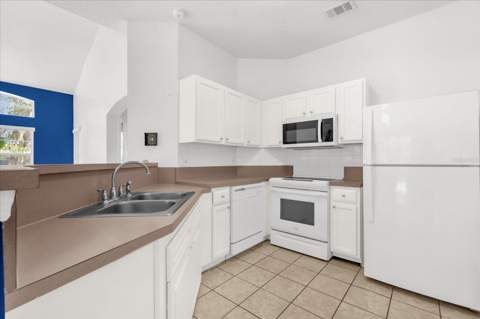1001 Park Ridge Circle, Kissimmee FL - photo 7 of 31