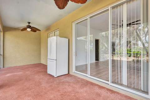 5035 Lakescene Place, Sarasota FL - photo 21 of 28