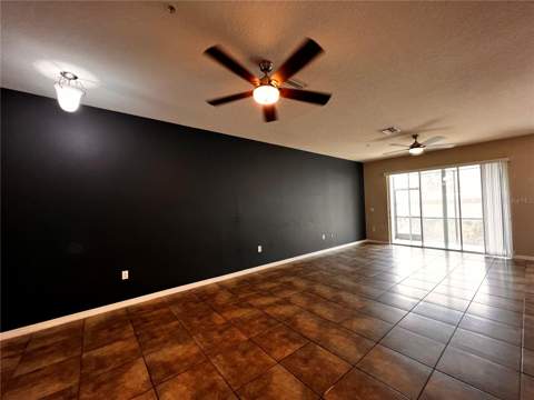 8613 Andalucia Field Drive, Tampa FL - photo 6 of 22