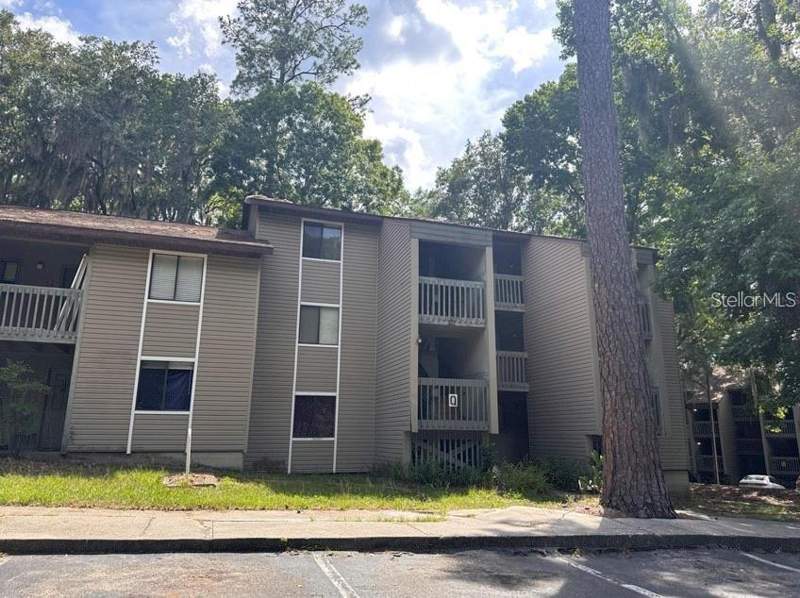 109 SE 16TH AVENUE #Q101 home for sale in Treehouse Village Condos for Sale: 5 Units, Median $103K