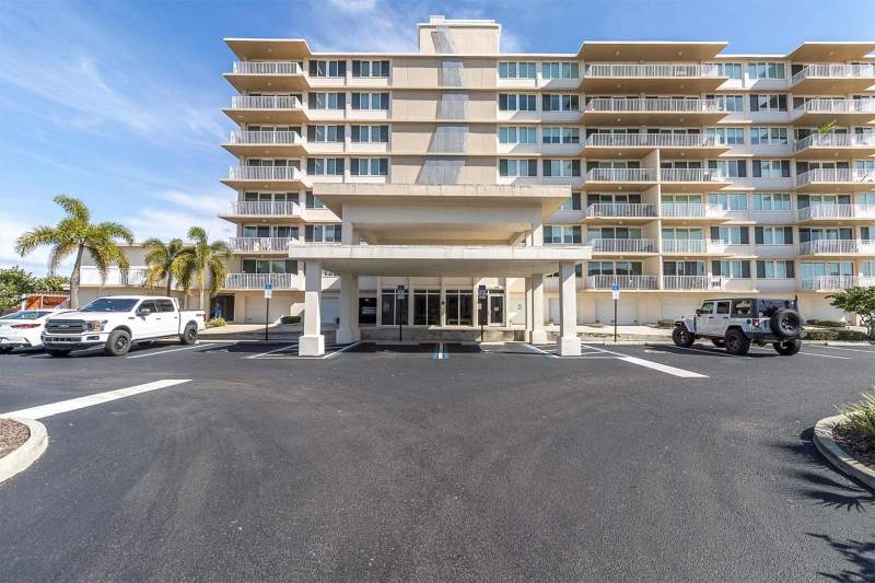 2 bedroom Condominium at 223 Island Way #4A, Island Way Towers Condo, Clearwater — photo 3