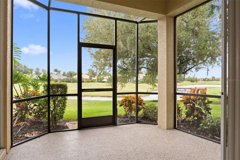 3 bedroom Townhouse at 8432 Miramar Way, Miramar Links At Lakewood Ranch, Lakewood Ranch — photo 3