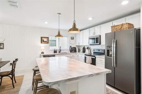 1657 Wilson Prairie Circle, Groveland FL - photo 11 of 26