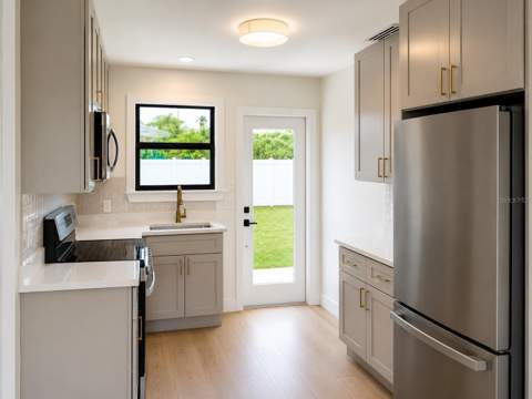 3219 E Debazan Avenue, St Pete Beach FL - photo 6 of 15
