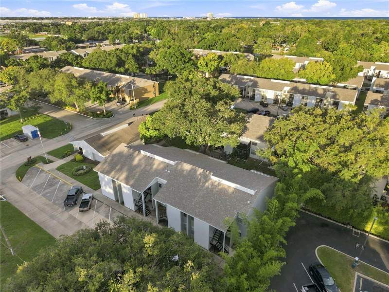 3807 N OAK DRIVE #D41 home for sale in Fairoaks North A Condo