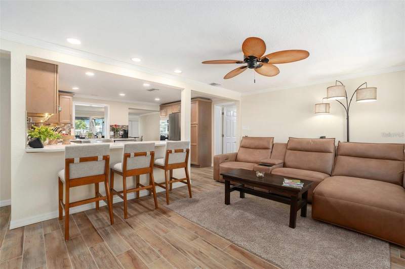 3 bedroom Single Family Residence at 13401 Neptune Drive, Pleasure Isles, Hudson — photo 4