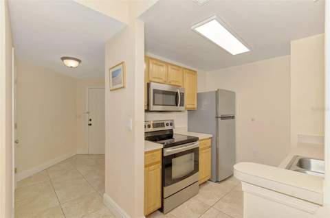 5450 Bentgrass Drive #5-111, Sarasota FL - photo 10 of 41