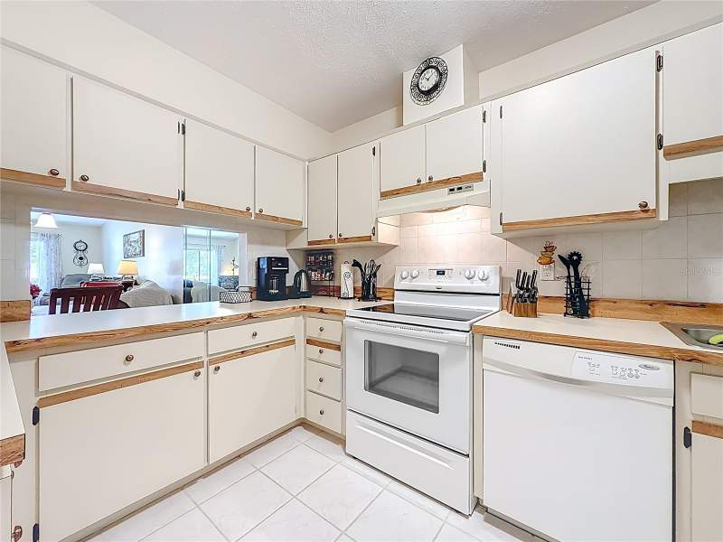 2 bedroom Condominium at 3505 Tarpon Woods Blvd #P408, Tarpon Woods Condo, Palm Harbor — photo 5