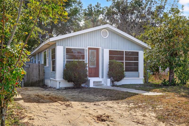 3 bedroom Single Family Residence at 1110 SW Fort King Street, Santa Marie Place, Ocala — photo 2