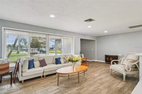 6010 Bayou Grande Boulevard, St Petersburg FL - photo 10 of 53