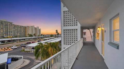 5925 Shore Boulevard #302, Gulfport FL - photo 6 of 29
