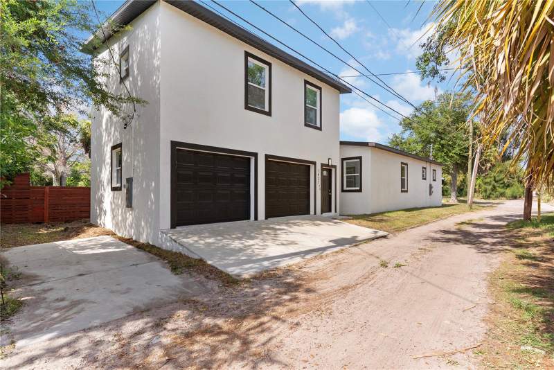 4 bedroom Half Duplex at 1421 35th Street, Schultz Rep Gus C, St Petersburg — photo 3