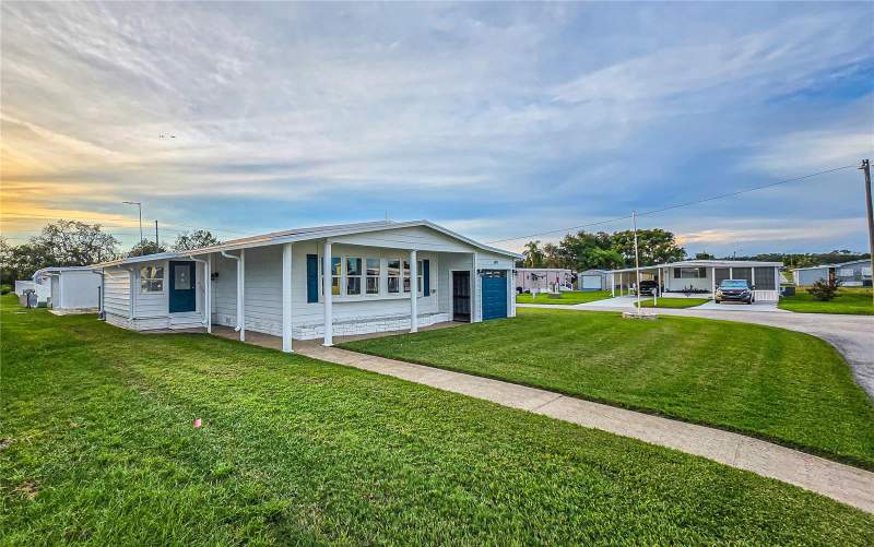 2 bedroom Manufactured Home at 5421 Mohawk Street, Lake Betmar Estates #7, Zephyrhills — photo 5