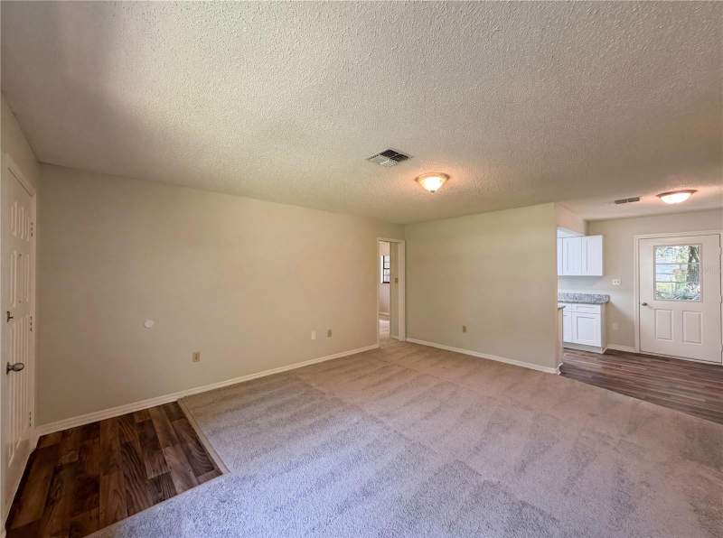 3 bedroom Single Family Residence at 2505 Velma Terrace, Acreage Or Unrec, Leesburg — photo 3