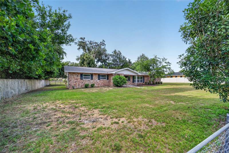 3 bedroom Single Family Residence at 2421 NE 57th Place, Ocala, Ocala — photo 5